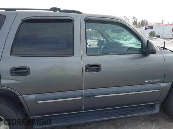 2002 Chevrolet Tahoe LS with VIN 1GNEC13VX2R156255, listed as a IAAI auction lot 41376768 with 246,305 mi miles. Bid and sale history available at carsss.com. Image 14.