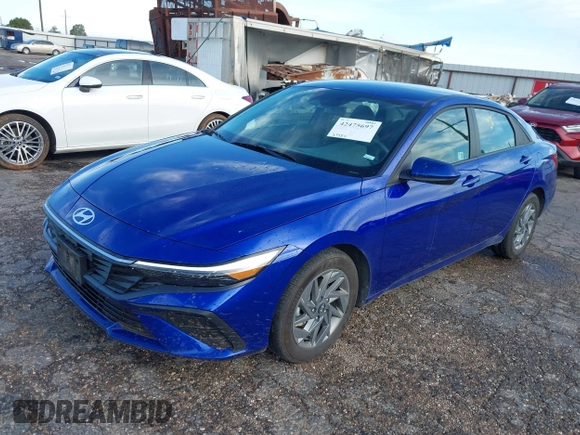2024 Hyundai Elantra SEL z VIN KMHLM4DG5RU823587, wystawiony jako IAAI lot #42475697 z przebiegiem 27 753 mil mil oraz . Historia ofert i sprzedaży dostępna na DreamBid. Obrazek 2.