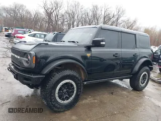 2022 Ford Bronco with VIN 1FMEE5DP7NLB44920, listed as a IAAI auction lot 41824834 with 55,254 mi miles. Bid and sale history available at carsss.com. Image 15.