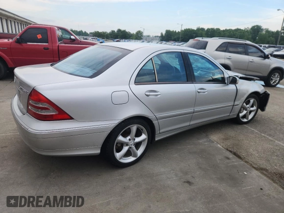 2004 Mercedes-Benz C 230 Kompressor with VIN WDBRF40J94A644777, listed as a Copart auction lot 61159255 with 152,641 mi miles and Salvage title. Bid and sale history available at DreamBid. Image 3.
