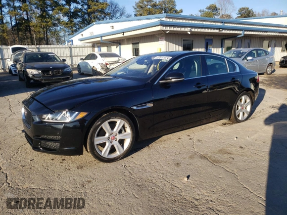 2019 Jaguar XE 25t Premium with VIN SAJAD4FX0KCP47752, listed as a Copart auction lot 87011974 with 32,124 mi miles and Salvage Title. Bid and sale history available at carsss.com. Image 1.