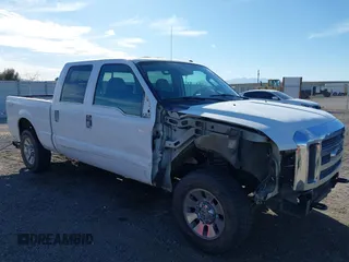 2008 Ford F-250 XL with VIN 1FTSW21R28EE33477, listed as a IAAI auction lot 41359324 with 248,497 mi miles. Bid and sale history available at carsss.com. Image 1.