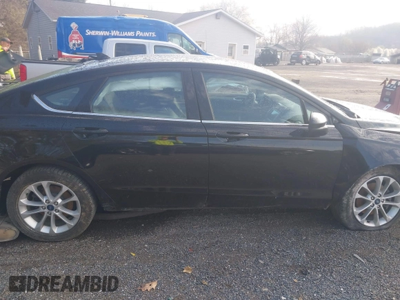 2019 Ford Fusion SE with VIN 3FA6P0HD6KR203724, listed as a IAAI auction lot 41921200 with 95,459 mi miles. Bid and sale history available at carsss.com. Image 14.