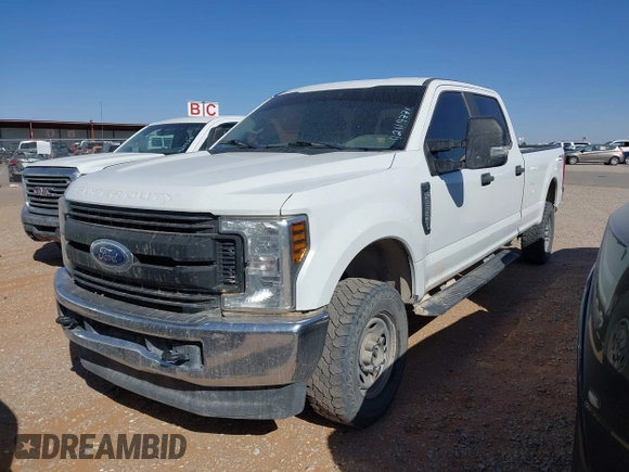 2019 Ford F-250 XL с VIN 1FT7W2B63KEG78824, выставлен на аукционе IAAI как лот 42119771 с пробегом 210 838 миль миль и . История ставок и продаж доступна на DreamBid. Изображение 17.