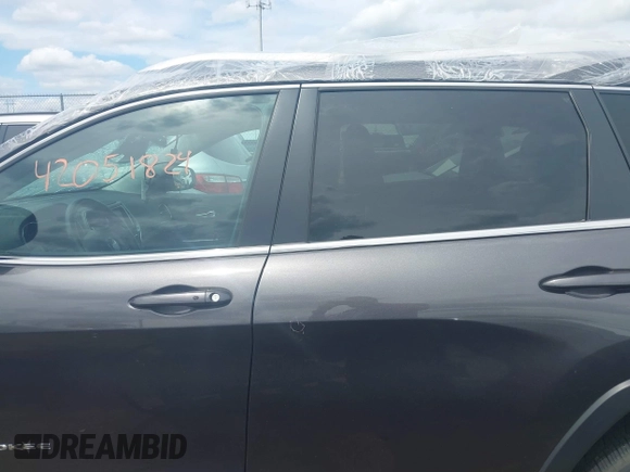 2021 Jeep Cherokee Limited with VIN 1C4PJMDX8MD212475, listed as a IAAI auction lot 42051824 with 31,905 mi miles and . Bid and sale history available at DreamBid. Image 14.