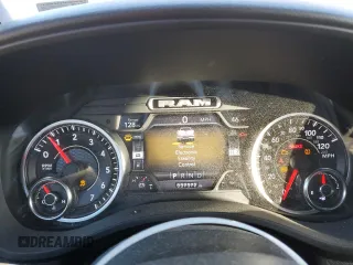 2019 Ram 1500 Big Horn z VIN 1C6RREFT1KN770958, wystawiony jako Copart lot #74503413 z przebiegiem 37 372 mil mil oraz Szkoda całkowita • Salvage title. Historia ofert i sprzedaży dostępna na DreamBid. Obrazek 9.