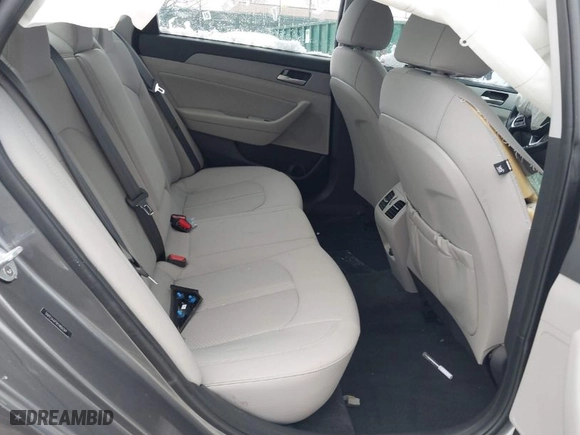 2019 Hyundai Sonata Sport with VIN 5NPE34AF5KH806249, listed as a IAAI auction lot 41567922 with 27,649 mi miles. Bid and sale history available at carsss.com. Image 8.