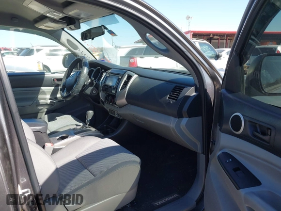 2014 Toyota Tacoma PreRunner with VIN 5TFJU4GN3EX057731, listed as a IAAI auction lot 41703750 with 110,321 mi miles. Bid and sale history available at carsss.com. Image 5.