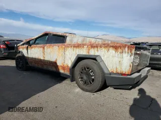 2024 Tesla Cybertruck Cyberbeast z VIN 7G2CEHEE4RA036882, wystawiony jako Copart lot #87403874 z przebiegiem 734 mil mil oraz Szkoda całkowita • Salvage title. Historia ofert i sprzedaży dostępna na DreamBid. Obrazek 2.