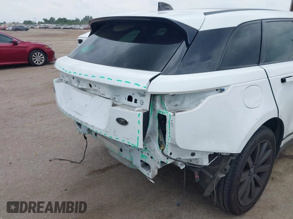 2018 Land Rover Range Rover Velar R-Dynamic HSE with VIN SALYM2RX4JA747575, listed as a IAAI auction lot 42432455 with 83,499 mi miles and . Bid and sale history available at DreamBid. Image 6.