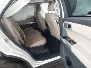 2022 Ford Explorer XLT z VIN 1FMSK7DH0NGB25926, wystawiony jako IAAI lot #42181595 z przebiegiem 15 063 mil mil oraz . Historia ofert i sprzedaży dostępna na DreamBid. Obrazek 8.