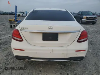 2018 Mercedes-Benz E 300 with VIN WDDZF4JB4JA321490, listed as a Copart auction lot 54692635 with Not Provided miles and Clean Title. Bid and sale history available at DreamBid. Image 6.