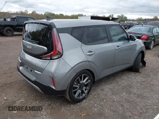 2024 Kia Soul EX with VIN KNDJ33AU8R7905962, listed as a IAAI auction lot 40863625 with 10,224 mi miles. Bid and sale history available at carsss.com. Image 4.