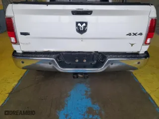 2015 Ram 2500 Laramie with VIN 3C6UR5NJ1FG614976, listed as a Copart auction lot 88724245 with 178,991 mi miles and Clean Title. Bid and sale history available at carsss.com. Image 10.