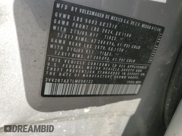 2020 Volkswagen Tiguan SE with VIN 3VV2B7AX7LM098132, listed as a Copart auction lot 48428785 with 80,514 mi miles and Salvage Title. Bid and sale history available at DreamBid. Image 13.