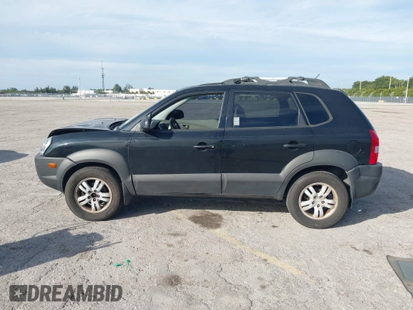 2007 Hyundai Tucson SE with VIN KM8JN12DX7U573823, listed as a IAAI auction lot 41238550 with 79,641 mi miles. Bid and sale history available at carsss.com. Image 14.
