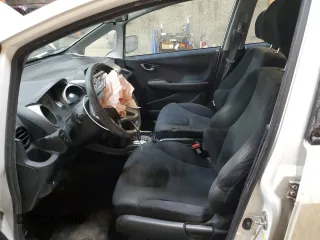 2011 Honda Fit z VIN JHMGE8H72BC801321, wystawiony jako Copart lot #89294505 z przebiegiem 357 680 mil mil oraz Szkoda całkowita • Salvage title. Historia ofert i sprzedaży dostępna na DreamBid. Obrazek 7.