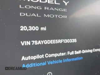 2024 Tesla Model Y Long Range z VIN 7SAYGDEE5RF130335, wystawiony jako IAAI lot #42250979 z przebiegiem 20 300 mil mil oraz . Historia ofert i sprzedaży dostępna na DreamBid. Obrazek 14.
