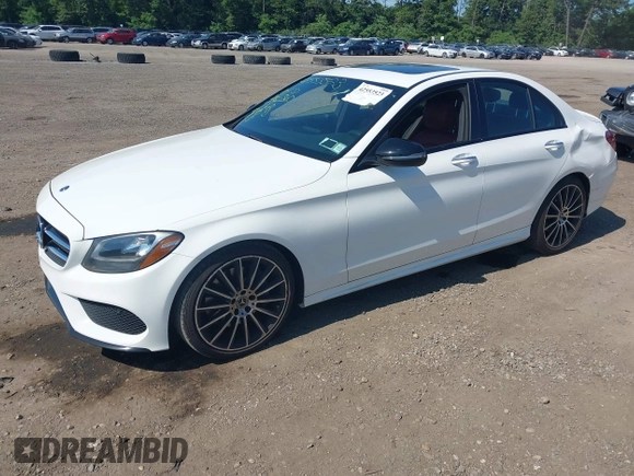 2018 Mercedes-Benz C 300 z VIN 55SWF4JB0JU267401, wystawiony jako IAAI lot #42553523 z przebiegiem 115 218 mil mil oraz . Historia ofert i sprzedaży dostępna na DreamBid. Obrazek 18.