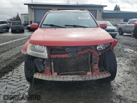 2008 Suzuki Grand Vitara Luxury z VIN JS3TD947084100425, wystawiony jako Copart lot #44932925 z przebiegiem 181 473 mil mil oraz Szkody całkowita. Historia ofert i sprzedaży dostępna na DreamBid. Obrazek 5.