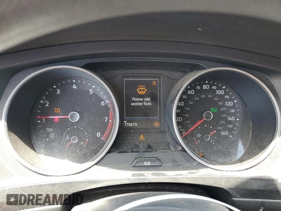 2018 Volkswagen Tiguan S z VIN 3VV1B7AX9JM068669, wystawiony jako Copart lot #56676365 z przebiegiem 178 679 mil mil oraz Szkoda całkowita • Salvage title. Historia ofert i sprzedaży dostępna na DreamBid. Obrazek 9.