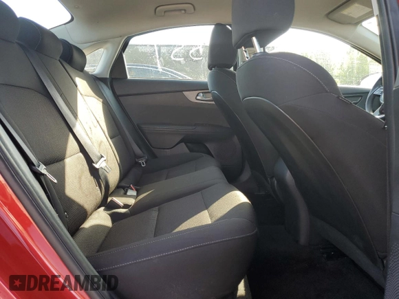 2021 Kia Forte LXS with VIN 3KPF24AD7ME348551, listed as a Copart auction lot 62141105 with 103,980 mi miles and Salvage title. Bid and sale history available at DreamBid. Image 10.