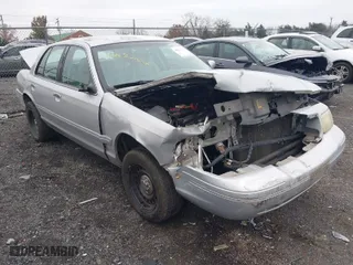 2003 Ford Crown Victoria LX with VIN 2FAFP74W53X151974, listed as a IAAI auction lot 40887020 with 186,149 mi miles. Bid and sale history available at carsss.com. Image 1.