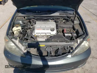 2003 Toyota Camry LE z VIN 4T1BF32K63U559665, wystawiony jako Copart lot #52147645 z przebiegiem 322 212 mil mil oraz Szkoda całkowita • Salvage title. Historia ofert i sprzedaży dostępna na DreamBid. Obrazek 11.