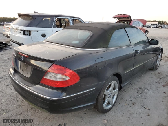 2007 Mercedes-Benz CLK-Class 5.5L with VIN WDBTK72F07T082837, listed as a Copart auction lot 79714153 with 189,396 mi miles and Clean Title. Bid and sale history available at carsss.com. Image 3.