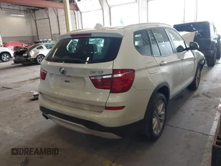 2017 BMW X3 xDrive28i z VIN 5UXWX9C59H0T15441, wystawiony jako IAAI lot #42042589 z przebiegiem 141 484 mil mil oraz . Historia ofert i sprzedaży dostępna na DreamBid. Obrazek 4.