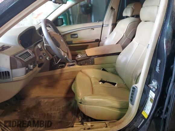 2008 BMW 7 Series 750Li z VIN WBAHN83558DT87317, wystawiony jako Copart lot #72784174 z przebiegiem 178 679 mil mil oraz Szkoda całkowita • Salvage title. Historia ofert i sprzedaży dostępna na DreamBid. Obrazek 7.