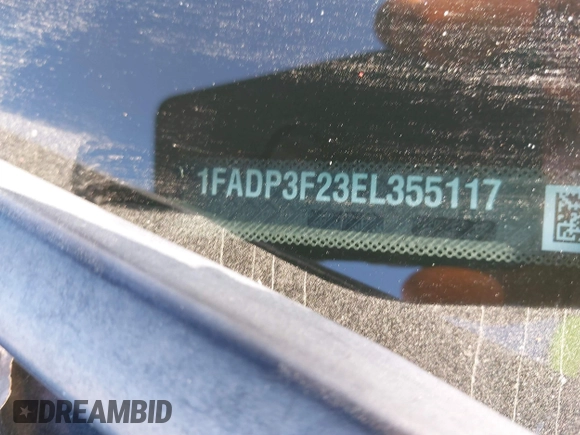 2014 Ford Focus SE with VIN 1FADP3F23EL355117, listed as a IAAI auction lot 41771824 with 211,052 mi miles. Bid and sale history available at carsss.com. Image 9.