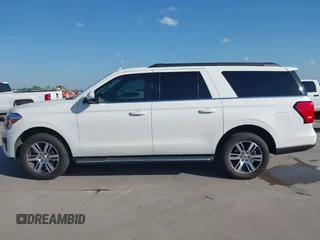 2023 Ford Expedition Max XLT z VIN 1FMJK1H82PEA62734, wystawiony jako IAAI lot #42075156 z przebiegiem 23 926 mil mil oraz . Historia ofert i sprzedaży dostępna na DreamBid. Obrazek 14.