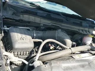 2020 Ram 1500 SLT z VIN 1C6RR6TTXLS134780, wystawiony jako IAAI lot #42573744 z przebiegiem 128 141 mil mil oraz . Historia ofert i sprzedaży dostępna na DreamBid. Obrazek 22.