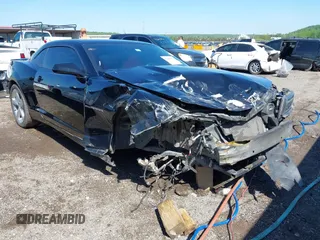 2015 Chevrolet Camaro LT z VIN 2G1FF1E34F9168703, wystawiony jako IAAI lot #42049357 z przebiegiem Nie podano mil oraz . Historia ofert i sprzedaży dostępna na DreamBid. Obrazek 1.