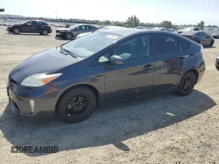 2015 Toyota Prius Four with VIN JTDKN3DU2F1997658, listed as a Copart auction lot 57476605 with 218,371 mi miles and Clean Title. Bid and sale history available at DreamBid. Image 1.