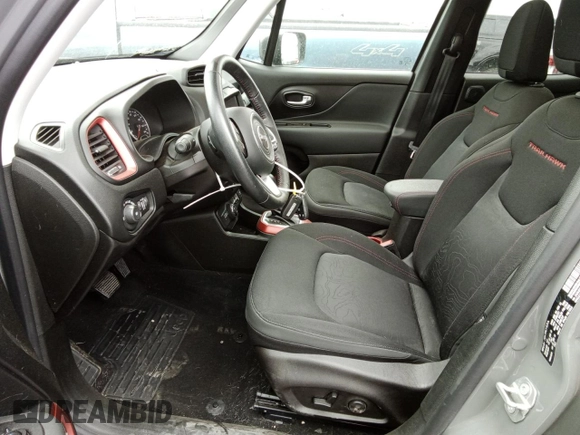 2021 Jeep Renegade Trailhawk with VIN ZACNJDC14MPN35358, listed as a Copart auction lot 54552595 with 10,702 mi miles and Salvage title. Bid and sale history available at DreamBid. Image 7.