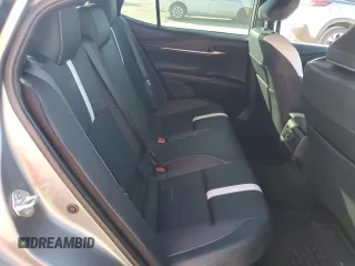 2025 Toyota Camry LE z VIN 4T1DAACK0SU539680, wystawiony jako Copart lot #42923805 z przebiegiem 7 571 mil mil oraz Szkoda całkowita • Salvage title. Historia ofert i sprzedaży dostępna na DreamBid. Obrazek 10.