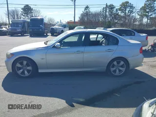 2006 BMW 3 Series 330xi with VIN WBAVD33566KV63437, listed as a IAAI auction lot 41378595 with 169,691 mi miles. Bid and sale history available at carsss.com. Image 14.