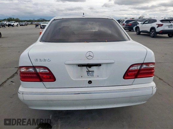 2001 Mercedes-Benz E-Class with VIN WDBJF65J71B292564, listed as a Copart auction lot 50943995 with 120,843 mi miles and Clean Title. Bid and sale history available at carsss.com. Image 7.