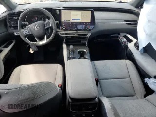 2024 Lexus RX 350 z VIN 2T2BAMBA9RC043964, wystawiony jako Copart lot #58202315 z przebiegiem 7 868 mil mil oraz Szkoda całkowita • Salvage title. Historia ofert i sprzedaży dostępna na DreamBid. Obrazek 8.
