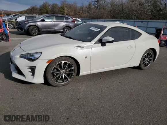 2017 Toyota 86 with VIN JF1ZNAA16H8701604, listed as a Copart auction lot 41589395 with 39,248 mi miles and Salvage Title. Bid and sale history available at carsss.com. Image 1.