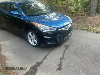 2014 Hyundai Veloster z VIN KMHTC6AD8EU183782, wystawiony jako Copart lot #59634785 z przebiegiem 118 218 mil mil oraz Czysty tytuł • Clean title. Historia ofert i sprzedaży dostępna na DreamBid. Obrazek 1.