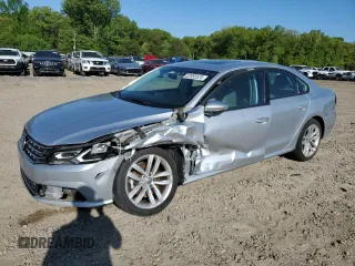 2019 Volkswagen Passat Wolfsburg Edition z VIN 1VWLA7A38KC009068, wystawiony jako Copart lot #52693525 z przebiegiem 168 451 mil mil oraz Szkoda całkowita • Salvage title. Historia ofert i sprzedaży dostępna na DreamBid. Obrazek 1.