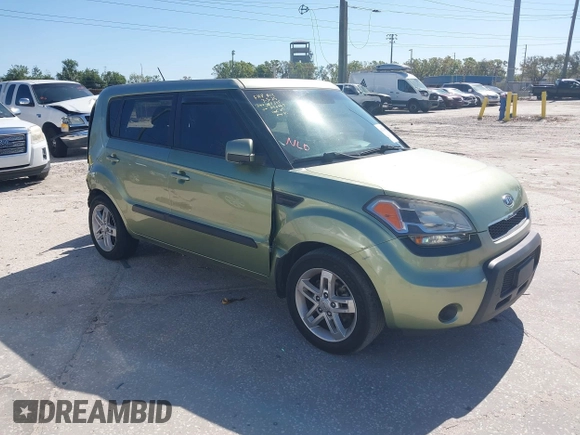 2011 Kia Soul + with VIN KNDJT2A21B7256665, listed as a IAAI auction lot 41741905 with 56,312 mi miles. Bid and sale history available at carsss.com. Image 1.