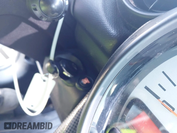 2014 MINI Countryman S with VIN WMWZC3C52EWP25060, listed as a IAAI auction lot 41642855 with 240,396 mi miles and . Bid and sale history available at DreamBid. Image 11.