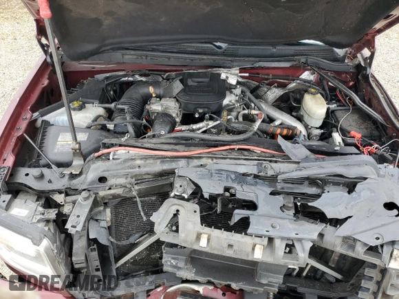 2015 GMC Sierra 2500HD Denali z VIN 1GT120E81FF157605, wystawiony jako Copart lot #48822405 z przebiegiem 135 338 mil mil oraz Szkoda całkowita • Salvage title. Historia ofert i sprzedaży dostępna na DreamBid. Obrazek 11.