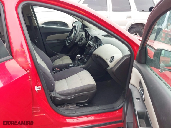 2014 Chevrolet Cruze LS with VIN 1G1PA5SG1E7182561, listed as a IAAI auction lot 41818810 with 162,415 mi miles. Bid and sale history available at carsss.com. Image 5.