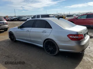 2012 Mercedes-Benz E-Class E 350 Luxury with VIN WDDHF5KB0CA565222, listed as a Copart auction lot 88910035 with 208,762 mi miles and Clean Title. Bid and sale history available at carsss.com. Image 2.