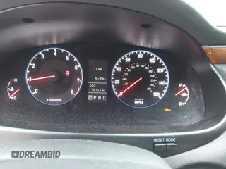 2007 Hyundai Azera SE z VIN KMHFC46F67A244191, wystawiony jako IAAI lot #42273775 z przebiegiem 178 713 mil mil oraz . Historia ofert i sprzedaży dostępna na DreamBid. Obrazek 7.